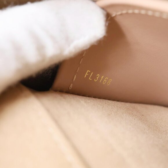 Louis Vuitton  Chain Louise GM Studded Leather Shoulder Bag Beige - Picture 14 of 14